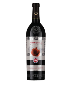 Polosladké červené granatove víno Armenia 750ml